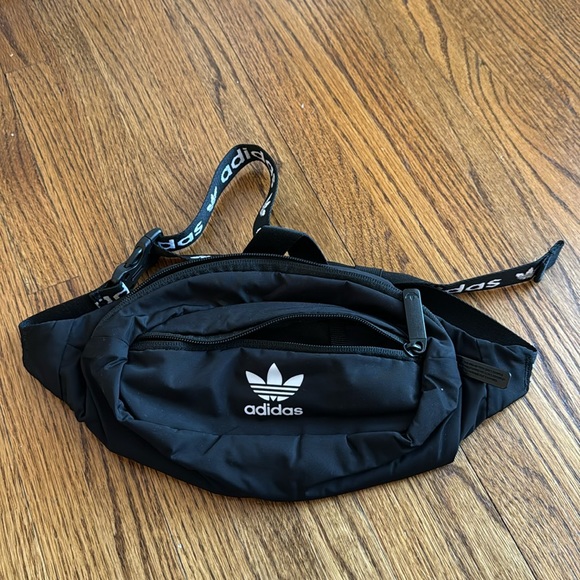 adidas Handbags - Adidas Fanny pack